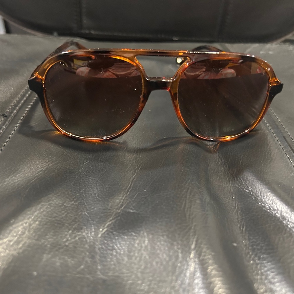 Sojos Tortoise Shell Sunglasses - image 1